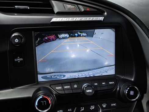 Used 2015 Chevrolet Corvette Z06 w/ Battery Protection Package image 27