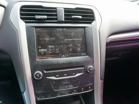 Used 2014 Ford Fusion SE w/ Equipment Group 202A image 4