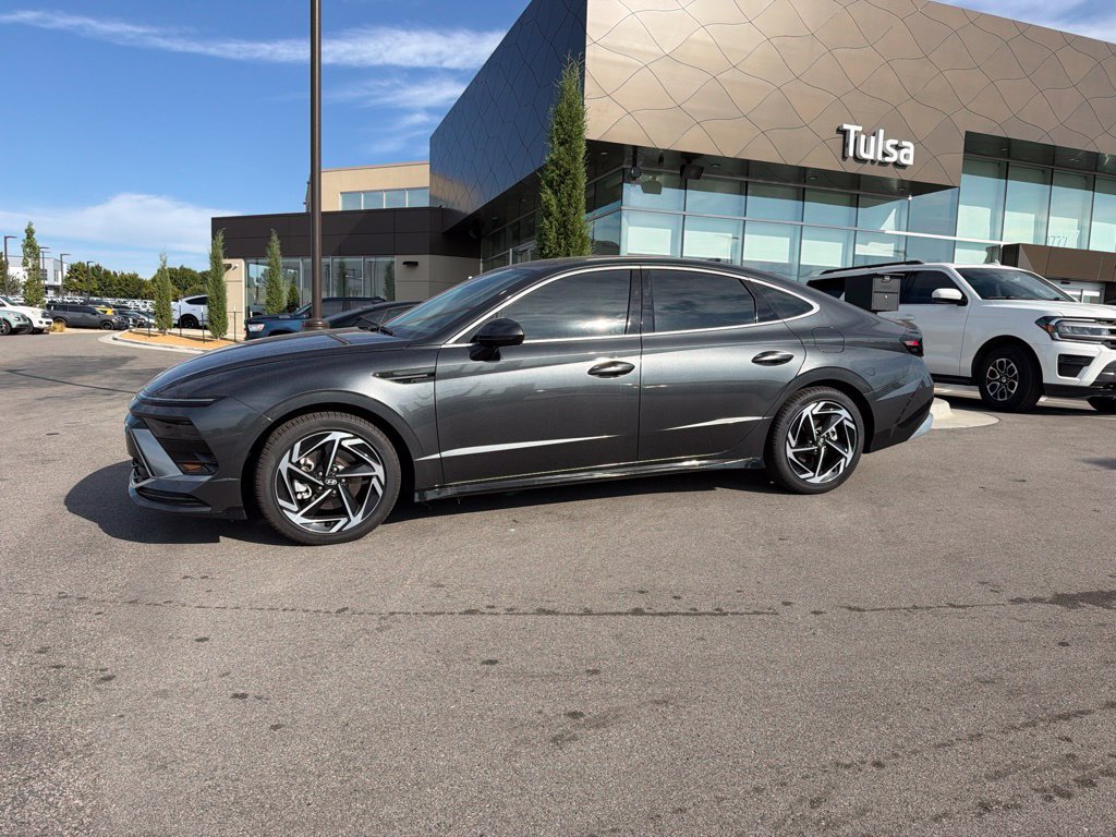 New 2026 Hyundai Sonata SEL FWD image 1