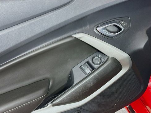 Used 2016 Chevrolet Camaro SS RWD image 20