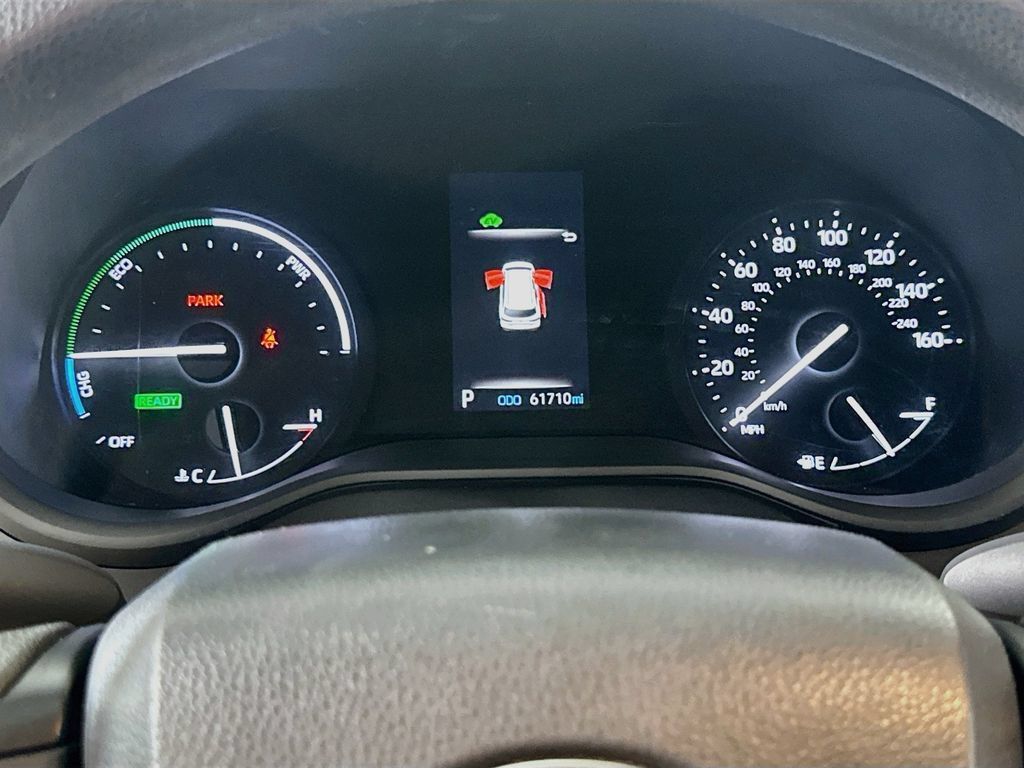 Used 2024 Toyota Sienna LE FWD image 27