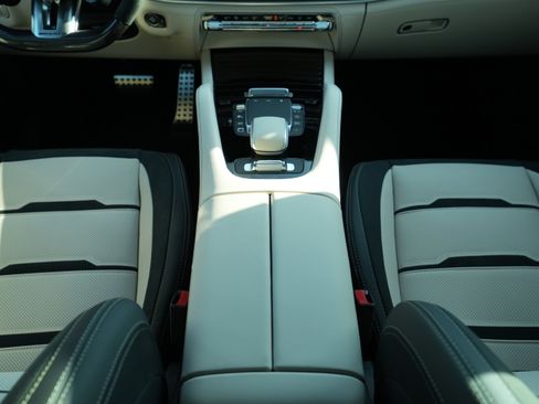 New 2026 Mercedes-Benz GLE 53 AMG 4MATIC Coupe image 32