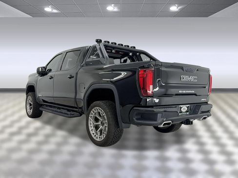 Used 2024 GMC Sierra 1500 AT4 w/ Technology Package AWD/4WD image 3