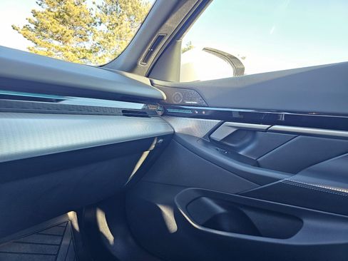 Certified 2025 BMW 530i xDrive 530i xDrive w/ M Sport Package image 58