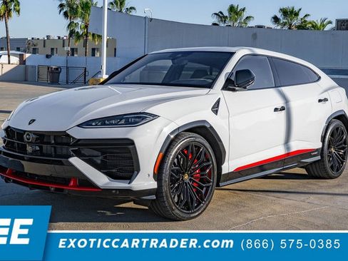 Used 2025 Lamborghini Urus SE AWD/4WD image 1