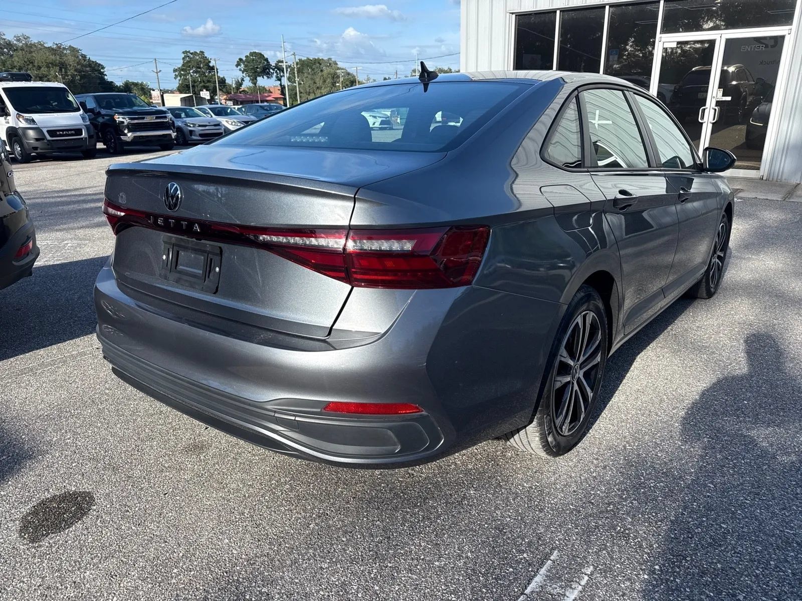 Used 2025 Volkswagen Jetta Sport FWD image 7