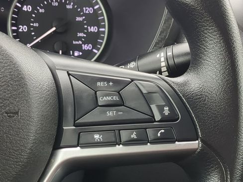 Used 2024 Nissan Sentra SV image 18