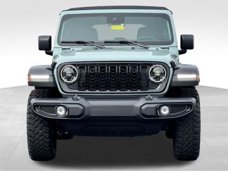 Used 2024 Jeep Wrangler Unlimited Sport AWD/4WD video 2
