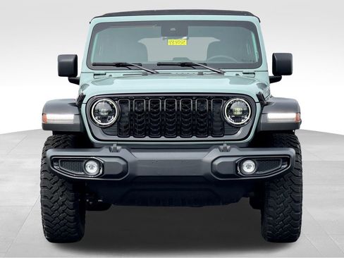 Used 2024 Jeep Wrangler Unlimited Sport AWD/4WD image 2
