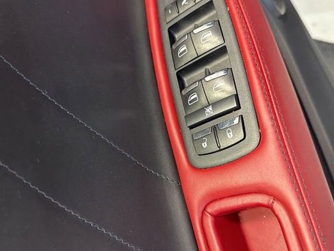 Used 2023 Maserati Ghibli Modena RWD image 13