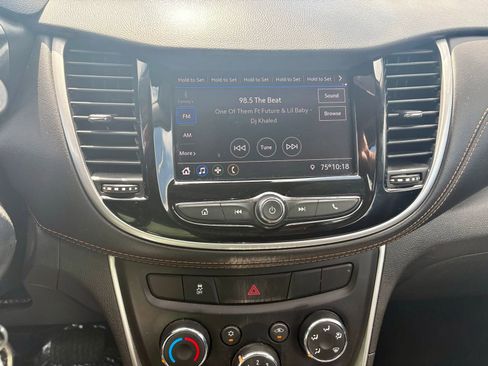 Used 2020 Chevrolet Trax LS AWD/4WD image 16
