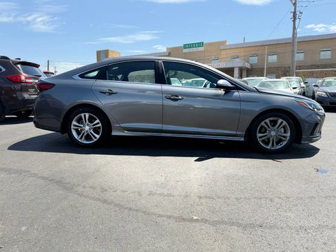 Used 2018 Hyundai Sonata Sport FWD image 2