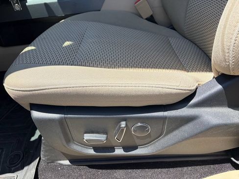 Used 2018 Ford F150 XLT w/ Equipment Group 302A Luxury AWD/4WD image 5