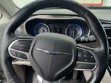 Used 2019 Chrysler Pacifica Touring-L image 6