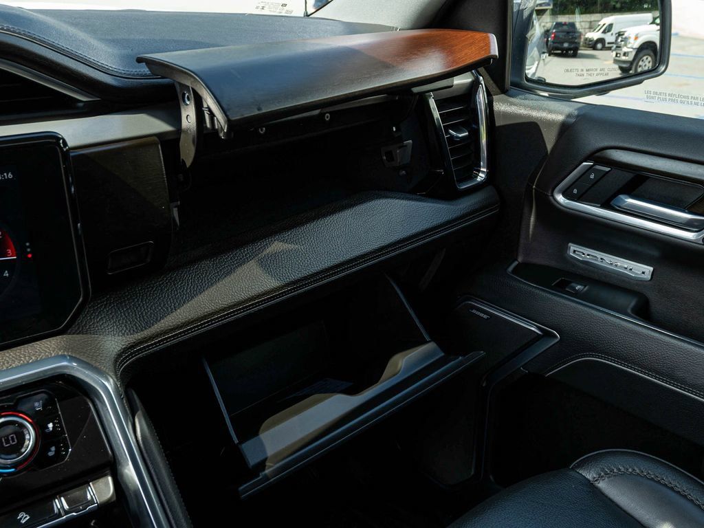 Used 2026 GMC Sierra 1500 Denali AWD/4WD image 19