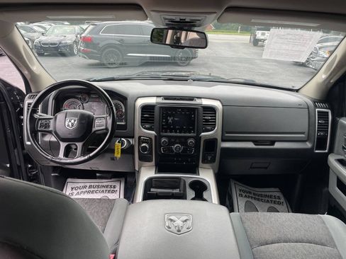 Used 2020 RAM 1500 Classic SLT w/ Luxury Group RWD image 11