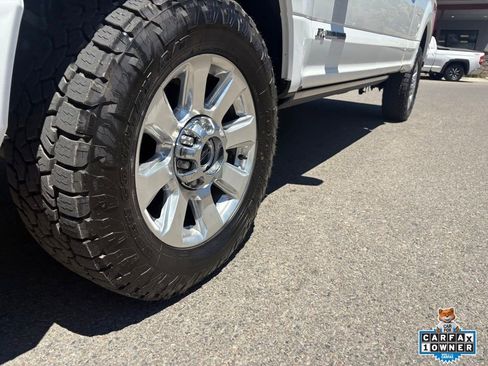 Used 2021 Ford F250 Platinum w/ FX4 Off-Road Package AWD/4WD image 13
