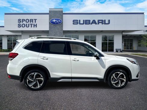 Used 2023 Subaru Forester Touring AWD/4WD image 2