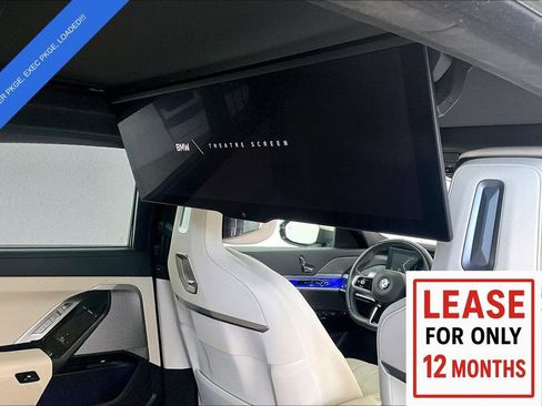 Used 2023 BMW 740i image 32