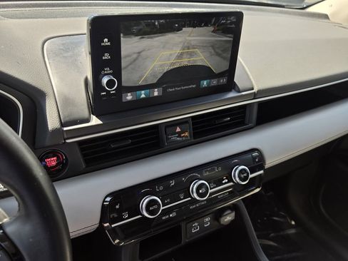 Certified 2025 Honda Pilot EX-L image 20