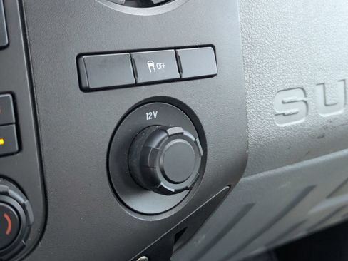 Used 2016 Ford F250 XL w/ XL Appearance Package AWD/4WD image 20