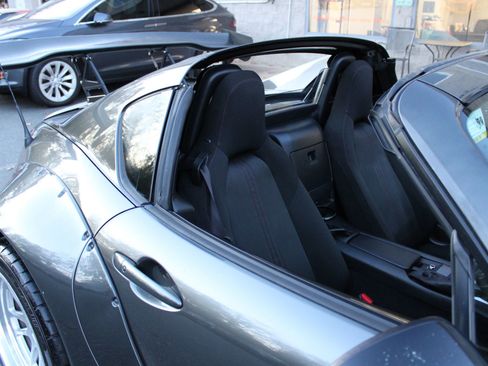 Used 2017 MAZDA MX-5 Miata RF Club image 34