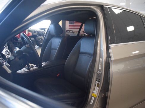 Used 2014 BMW 528i Sedan RWD image 45