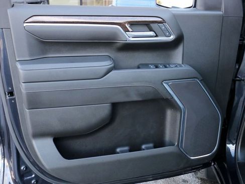 Used 2024 GMC Sierra 1500 Elevation image 18