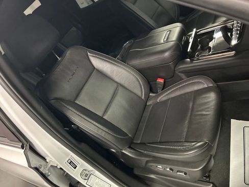 Used 2025 GMC Yukon Denali AWD/4WD image 26
