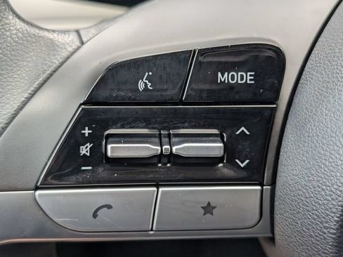 Used 2022 Hyundai Tucson SE FWD image 19