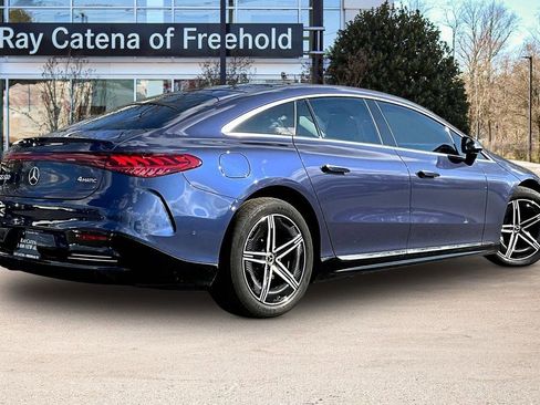 Used 2023 Mercedes-Benz EQS 580 4MATIC Sedan image 2