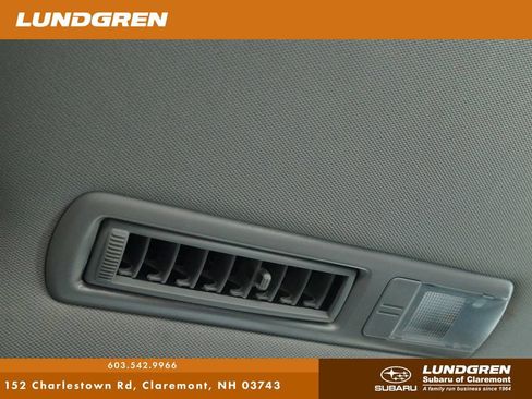 Used 2018 Toyota Highlander XLE w/ Carpet Mat Package (TMS) AWD/4WD image 32