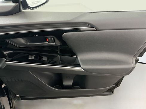 Used 2025 Toyota bZ4X AWD w/ Weather Package image 35