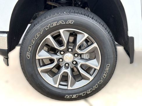 Used 2020 Chevrolet Silverado 1500 LT w/ All-Star Edition AWD/4WD image 12