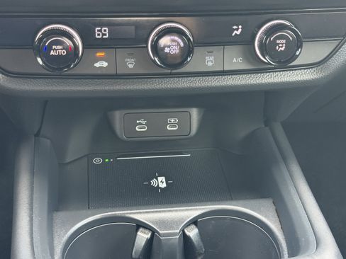 Used 2026 Honda HR-V LX image 25