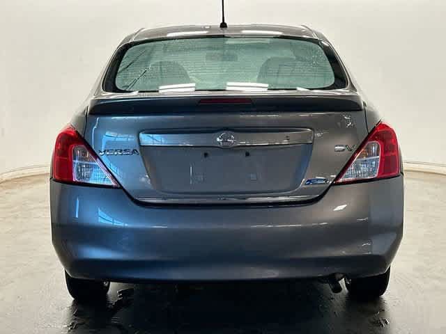 Used 2014 Nissan Versa SV w/ Convenience Package FWD image 4