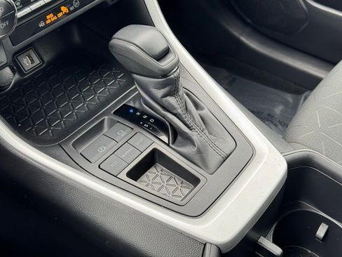 Used 2024 Toyota RAV4 XLE image 33