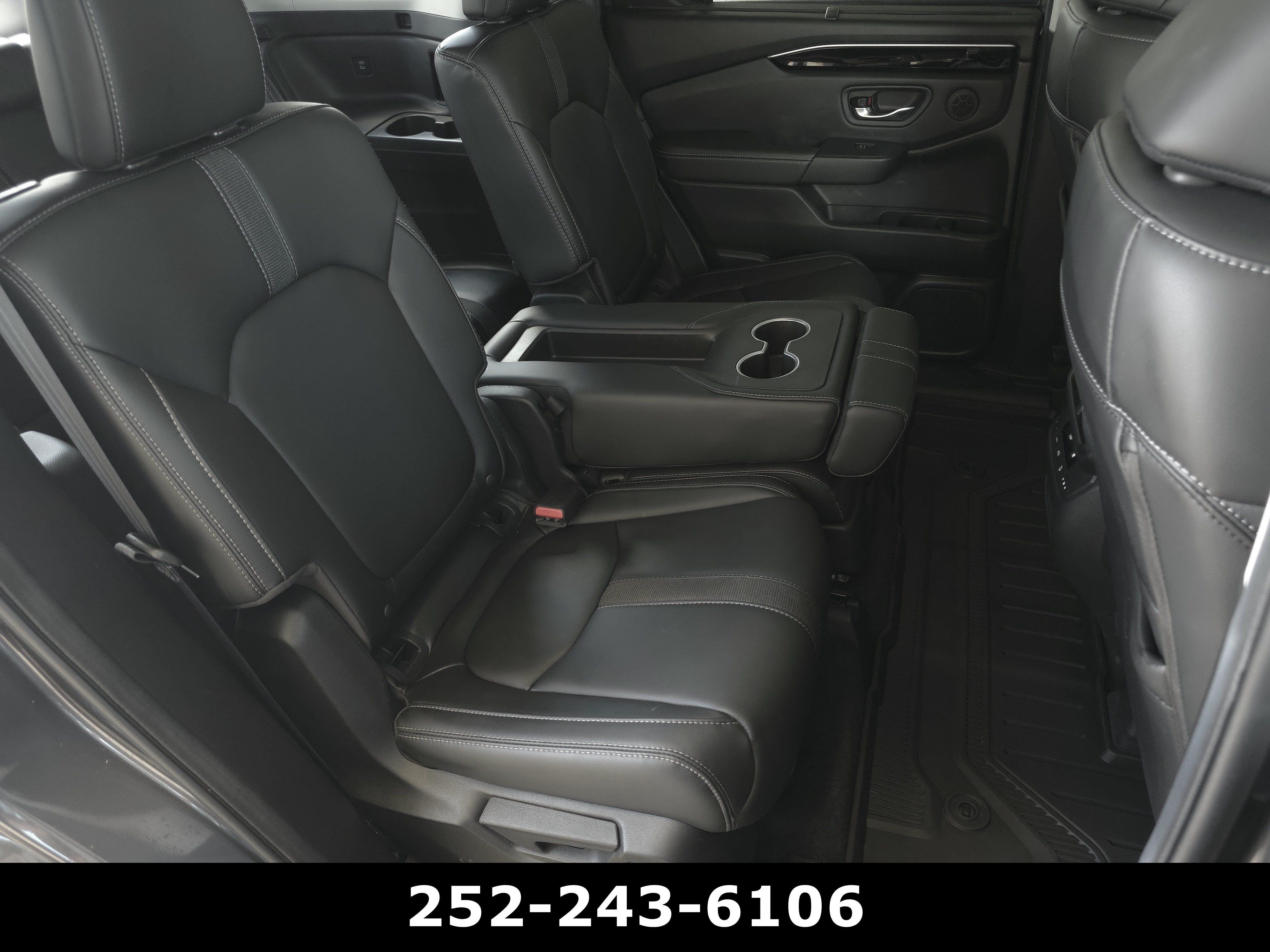 Used 2025 Honda Pilot Touring image 37