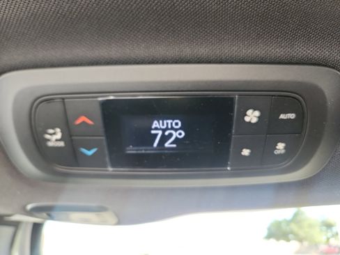 New 2026 Chrysler Pacifica Limited w/ S Appearance Package image 33