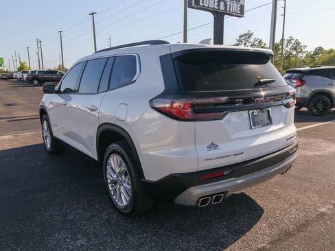 Used 2024 GMC Acadia Elevation w/ Luxury Package AWD/4WD image 7