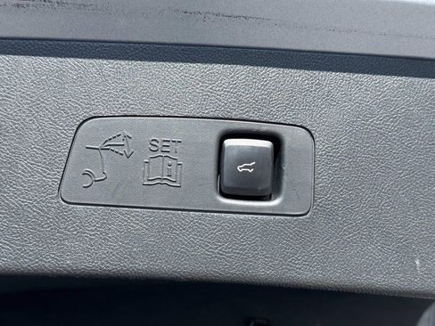 Certified 2022 Lincoln Corsair Reserve w/ Equipment Group 201A image 12