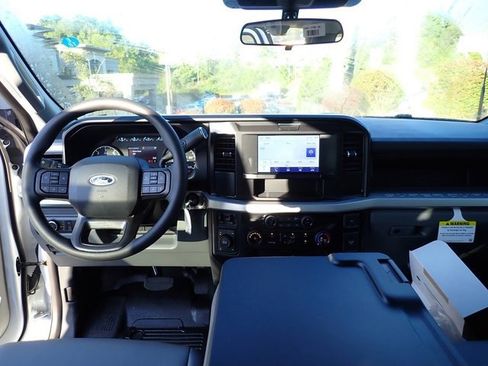 New 2025 Ford F350 XL w/ XL Chrome Package image 16