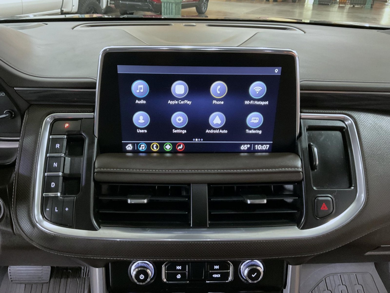 Certified 2021 GMC Yukon SLT w/ SLT Luxury Plus Package AWD/4WD image 16