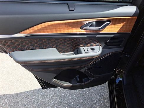 New 2025 Jeep Grand Cherokee Summit image 16