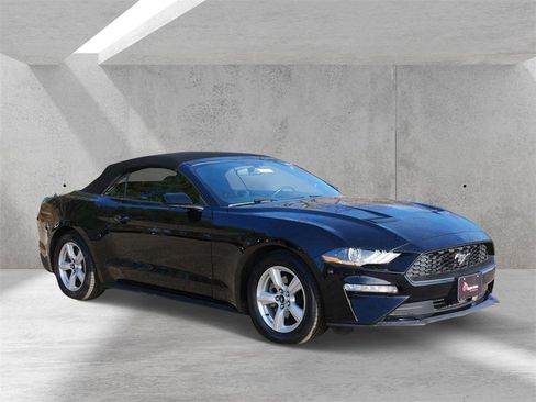 Certified 2019 Ford Mustang Convertible image 1