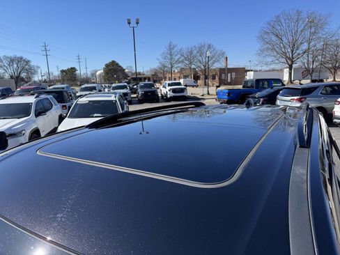 Used 2026 Chevrolet Traverse RS image 27