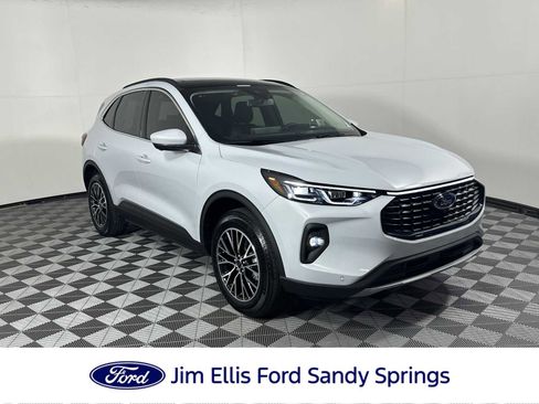 Used 2025 Ford Escape SE w/ PHEV Premium Package FWD image 1