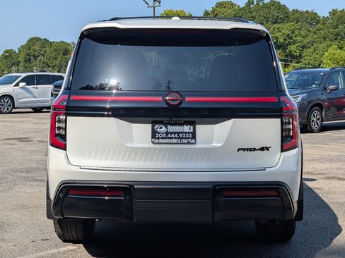 Used 2026 Nissan Armada PRO-4X w/ Captain's Chari Seat Package AWD/4WD image 8
