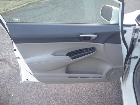 Used 2010 Honda Civic LX image 20