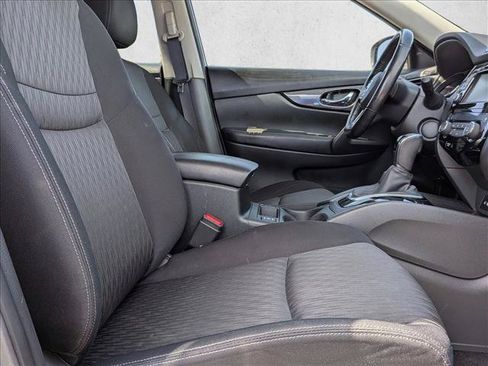 Used 2018 Nissan Rogue SV FWD image 20